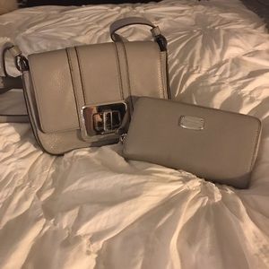 MICHAEL KORS crossbody and wallet